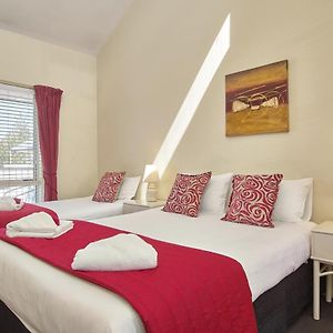 Estudio Deluxe con Cama Queen